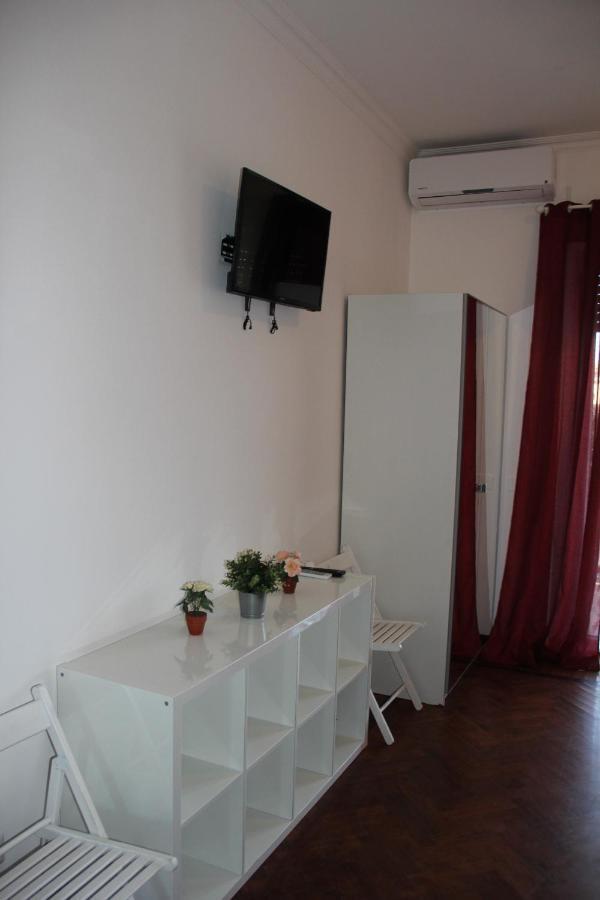 Domus Vatican Holiday's Bed & Breakfast