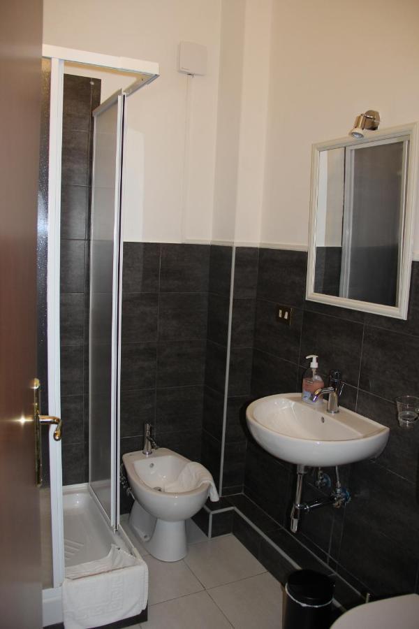 Domus Vatican Holiday's Bed & Breakfast Rome