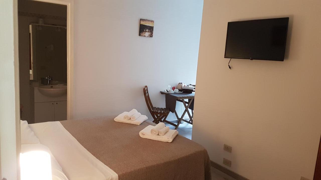 Casa de hóspedes Domus Ferraro 2*