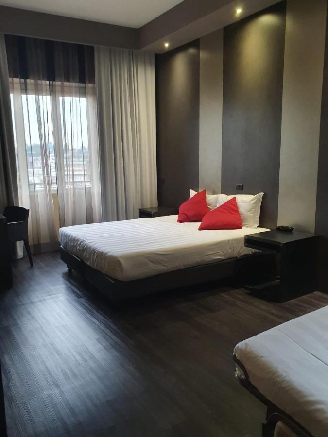 Hotel V99 4*
