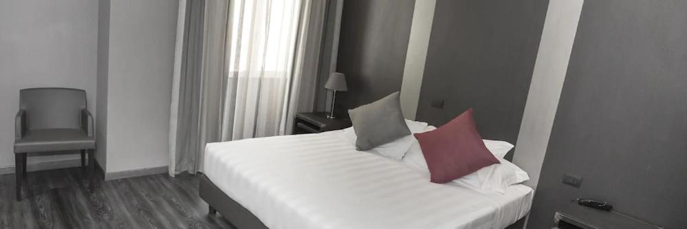 V99 Hotel Rome