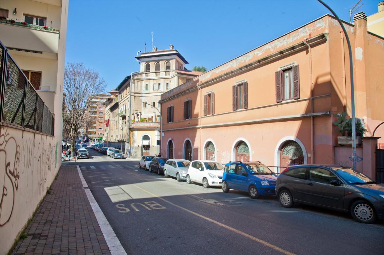 Porta Portese Colorful Flat Apartment *