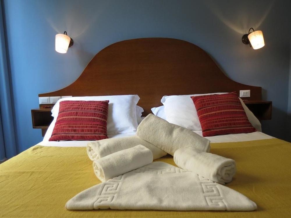 Hotel Paradise