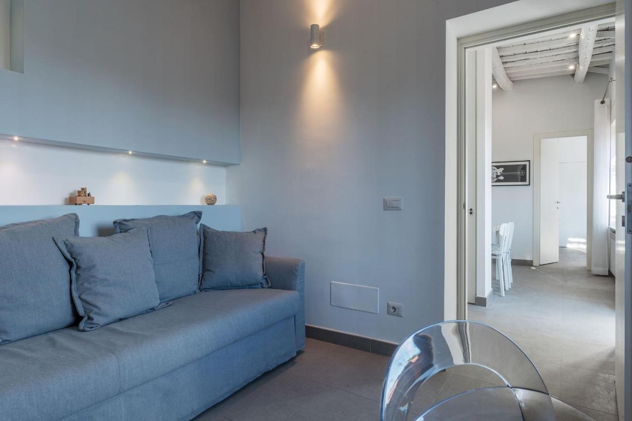 Piazza Navona Panoramic Penthouse Apartment Rome