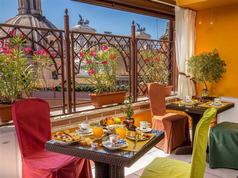 Cosmopolita Rome, Tapestry Collection By Hilton Hotel