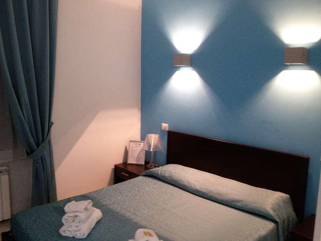 Chroma Italy - Chroma Tessera 2*