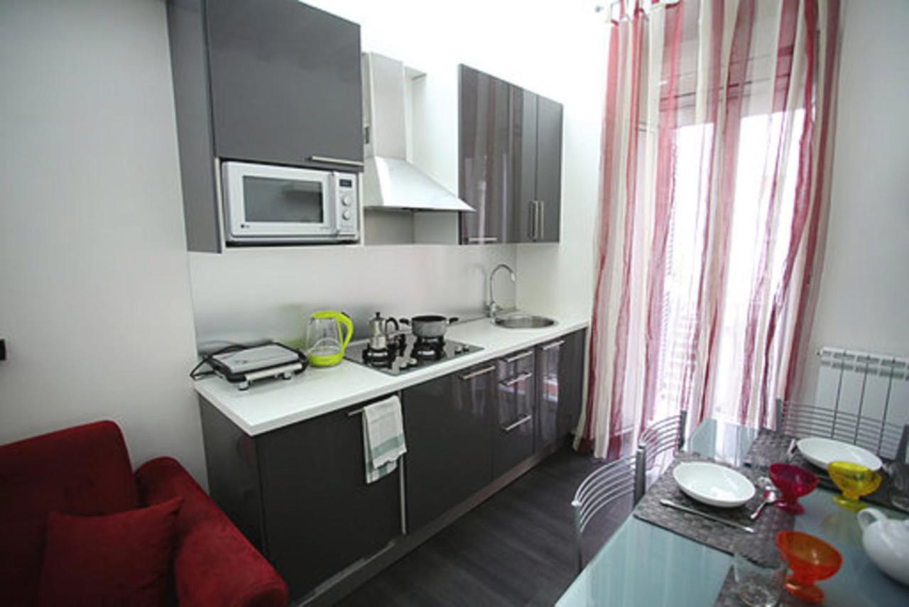 Flatinrome Navona *