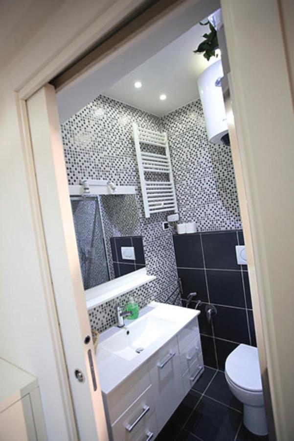 Flatinrome Navona Apartment