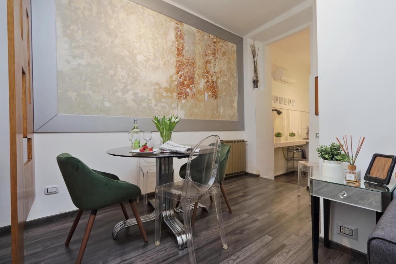 Urbana Apartment *