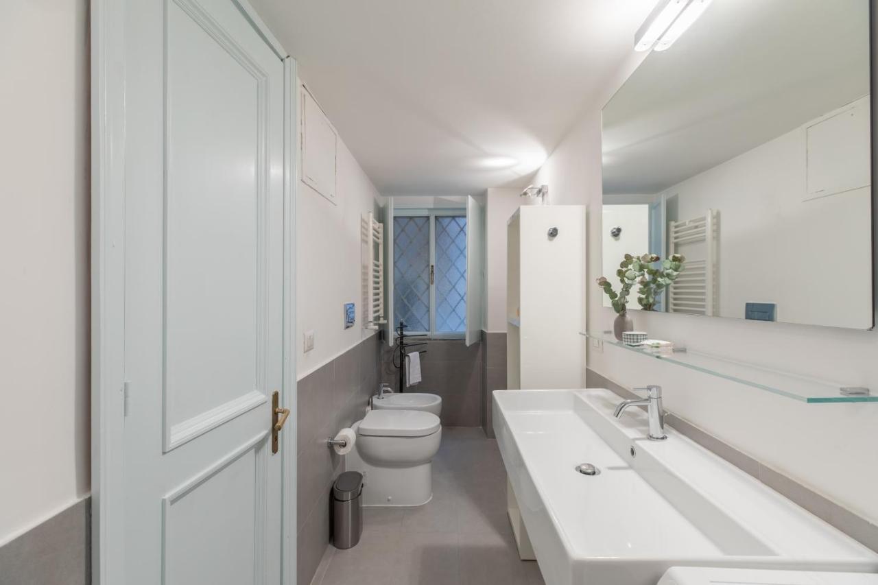 Iflat Pantheon Historic Two-story Appartement *