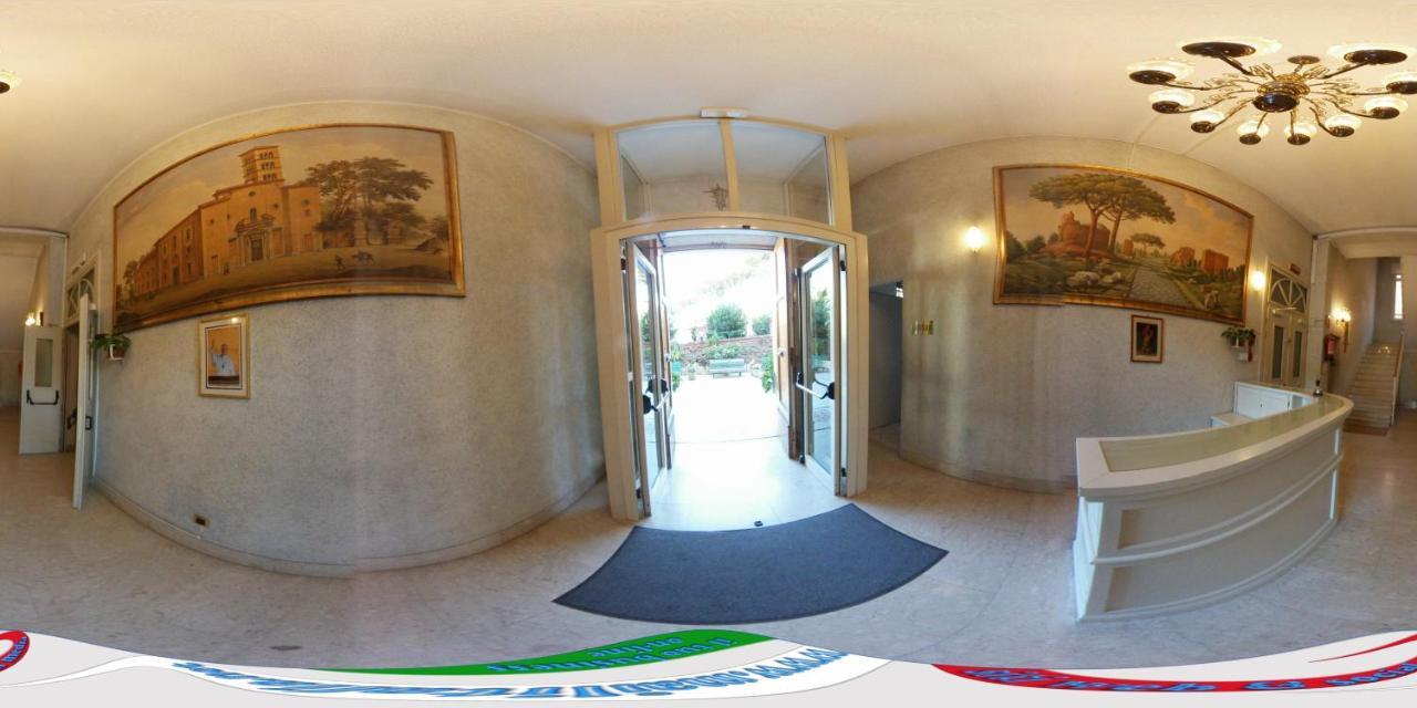 Casa Per Ferie Suore Domenicane Hotel