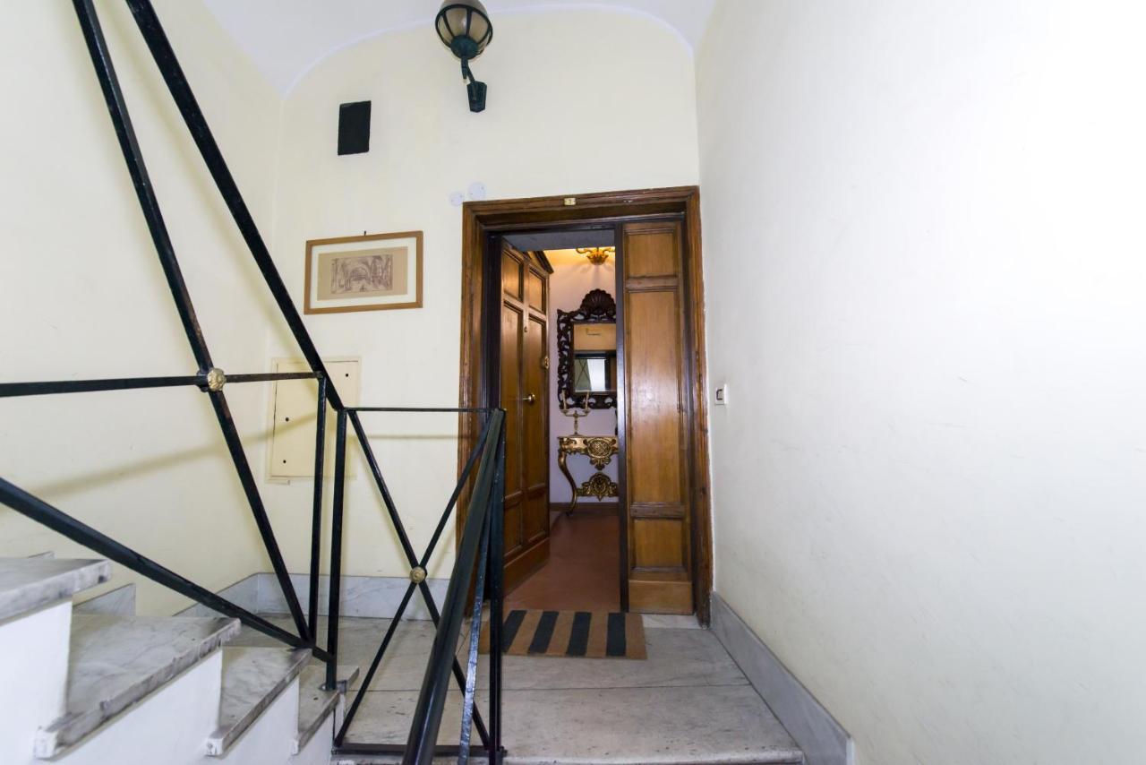 Residenze Romanae - Vicolo Dell'aquila *