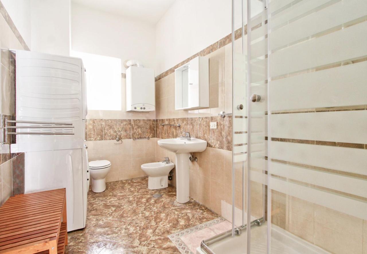 Roman Apartment Appartement *
