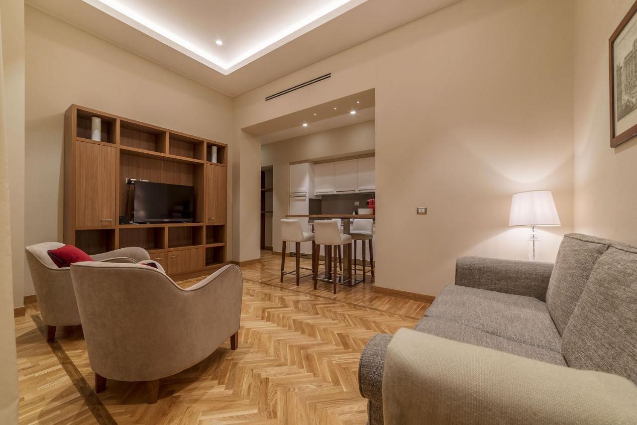 900 * Rome
