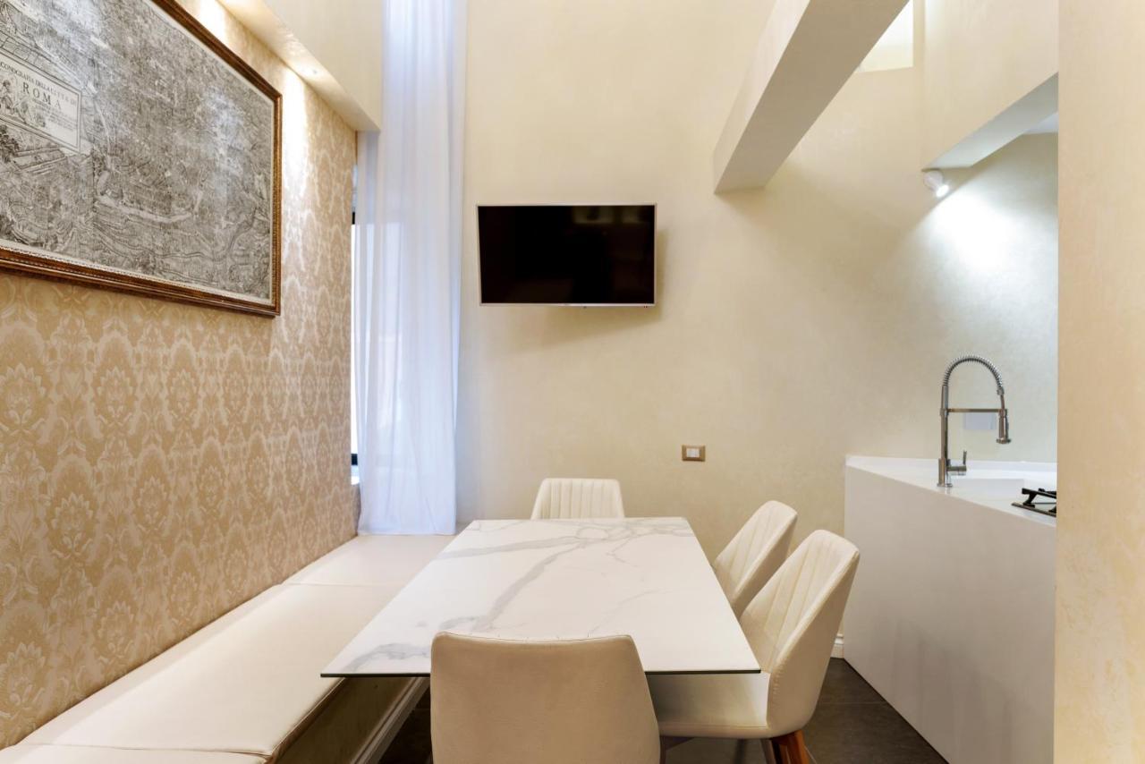 Pantheon Hedonism Apartment Rome