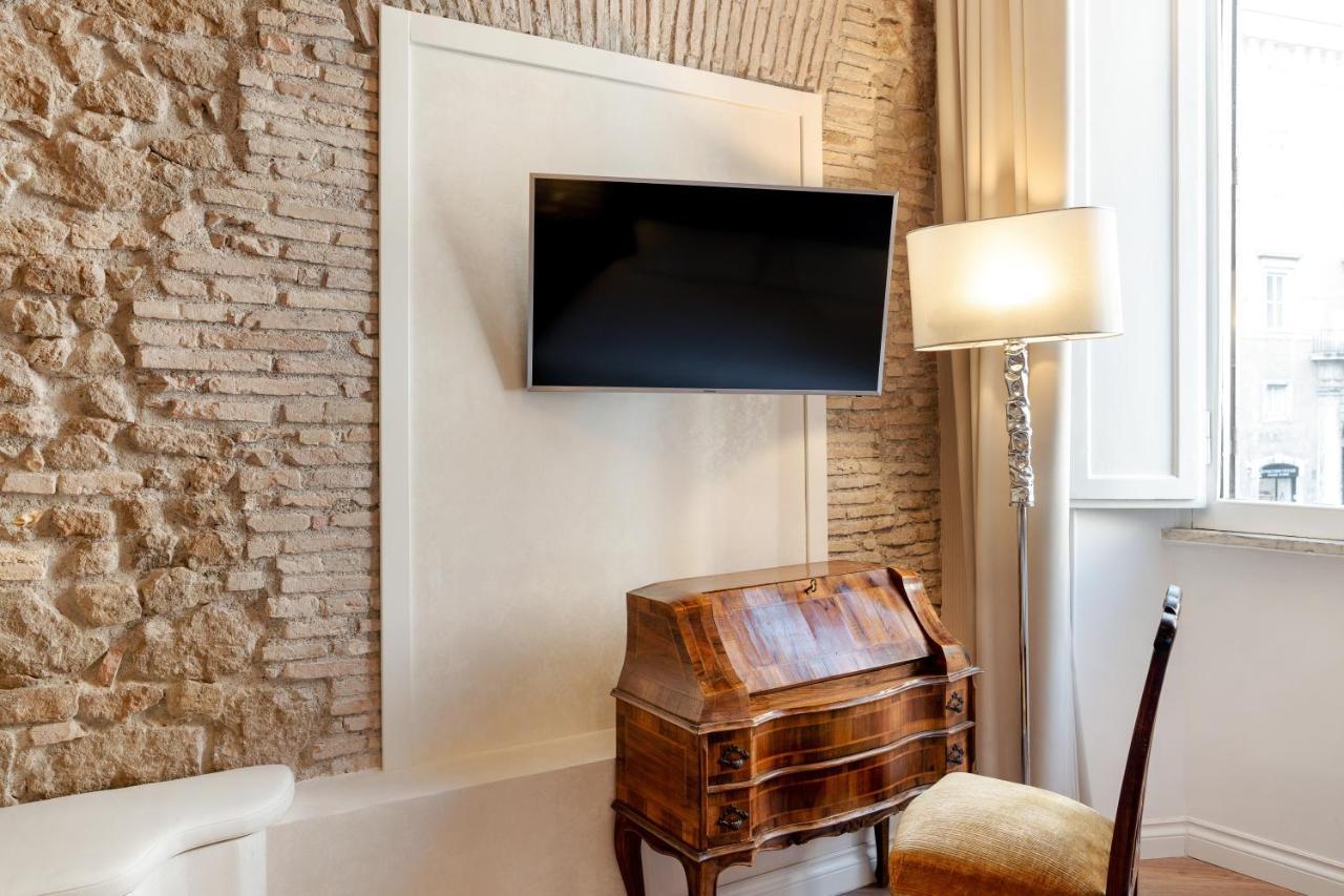 Apartment Pantheon Hedonism *