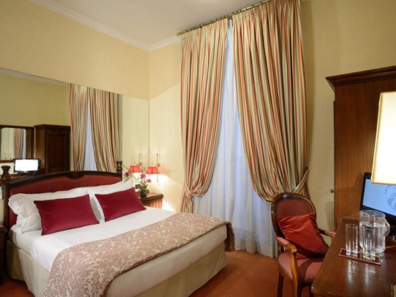 Colonna Palace Hotel 4*