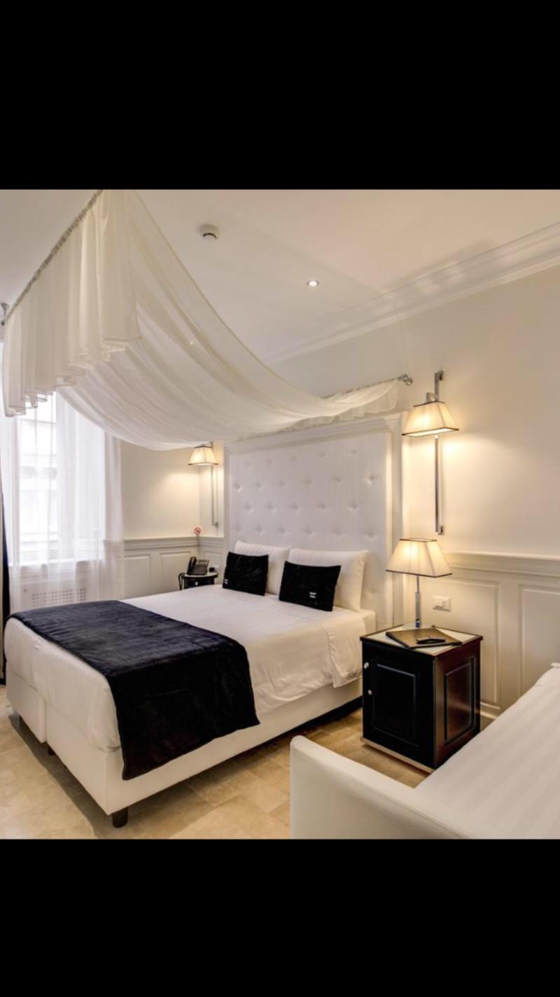 Tito Hotel 3*