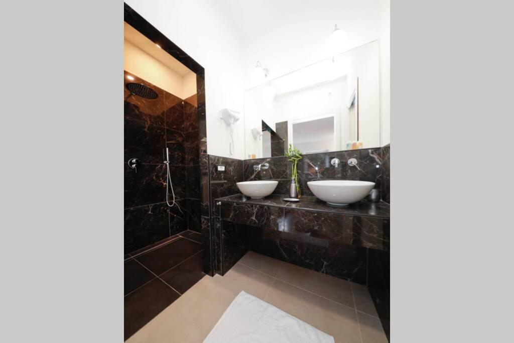 Pantheon Amazing Jacuzzi - Collection Apartment Rome