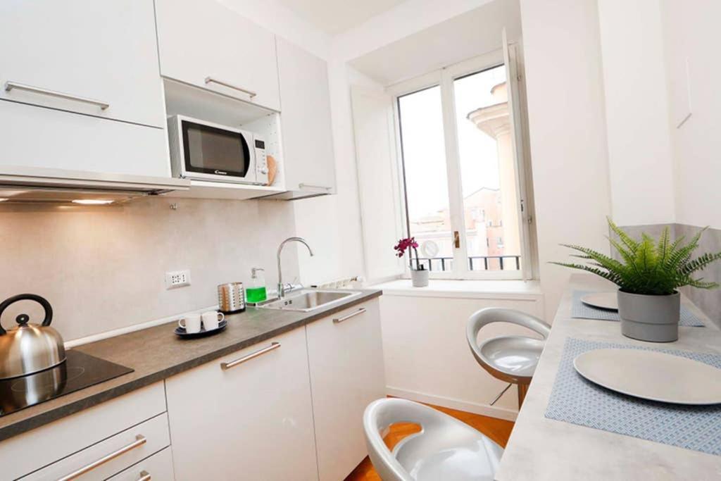 White Panoramic Jacuzzi Trastevere - Collection Apartment *