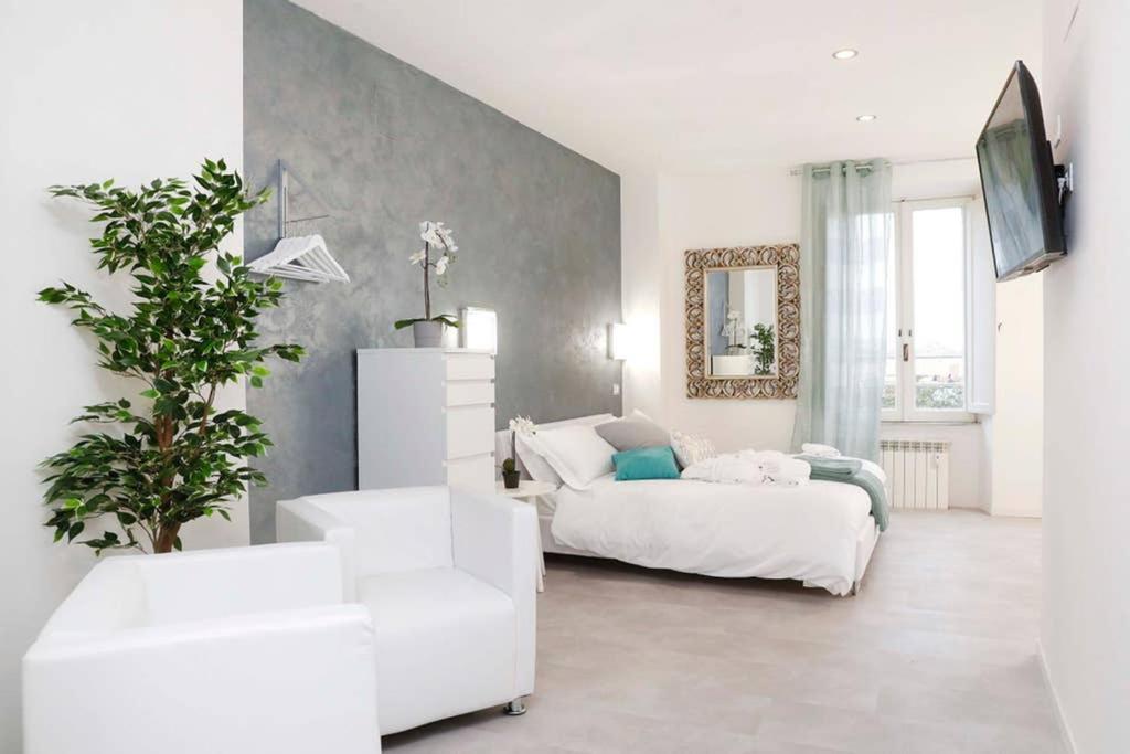 White Panoramic Jacuzzi Trastevere - Collection Apartment