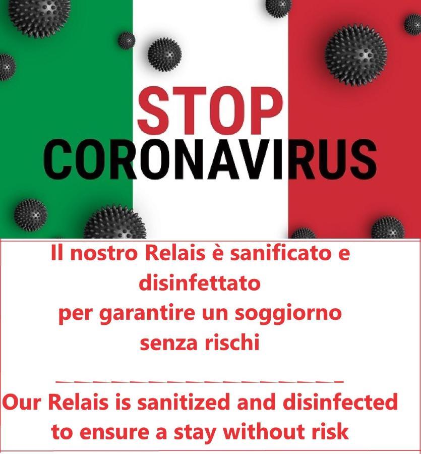 Degli Antiquari 2*