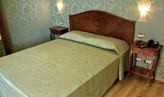 Bed & Breakfast Trevi Qq Rome