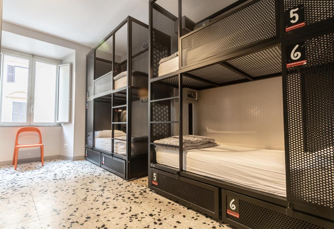 Yellowsquare Auberge de jeunesse *