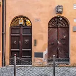 Atrhome - Canova Urban Space