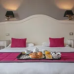 Suite Castrense