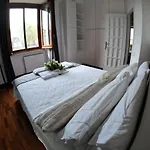 EMI\'s Guest House