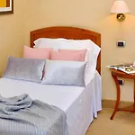 Lh Hotel Lloyd Roma