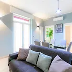 Hostly - Art & Color Rome Midtown - 3Br 2Ba