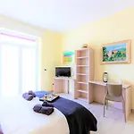 Hostly - Art & Color Rome Midtown - 3Br 2Ba