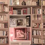 Romantica A Via Giulia
