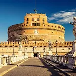 Una Casa Divertente A Roma
