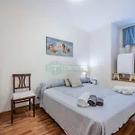 Daniela, Pied-A-Terre Al Vaticano