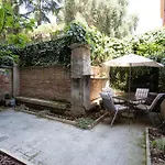 Isabella Stylish Apartment With Garden
