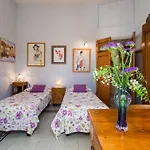 Colosseo Holiday House