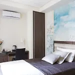 Rhome Suites