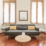 BDC - Coliseum Superior Apartment