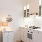 Frattina Spanish Steps Apartment