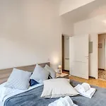 Colonna Suite - Rome Termini Station Big Apartment
