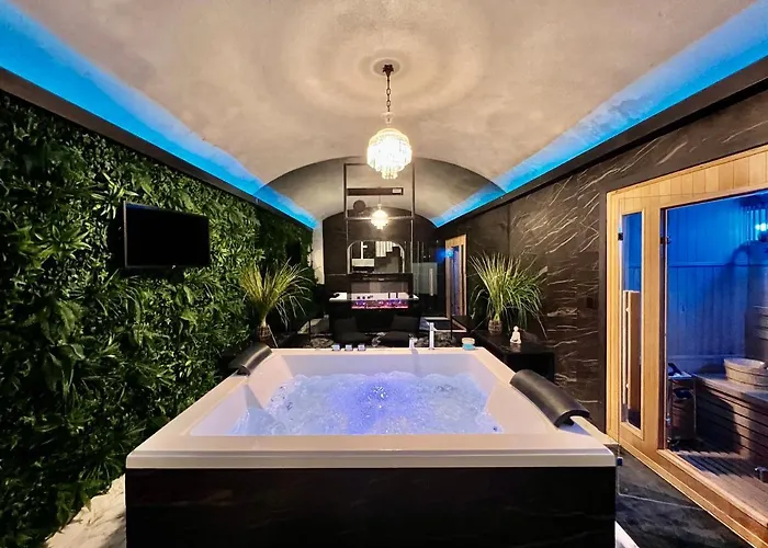 Romantic Wellness Apartment Colosseo