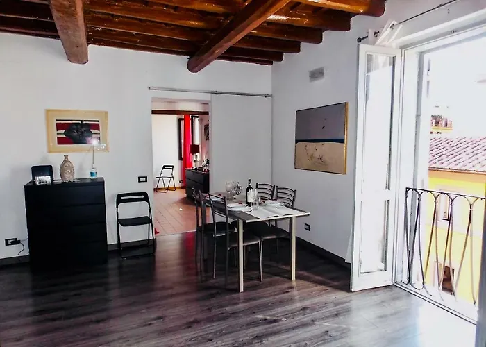 Casa Vacanze Santa Rufina