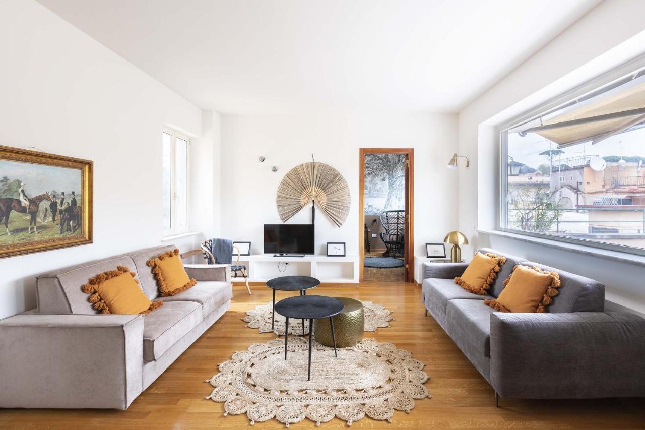 Romac - Condotti Penthouse In The Spanish Steps Area *
