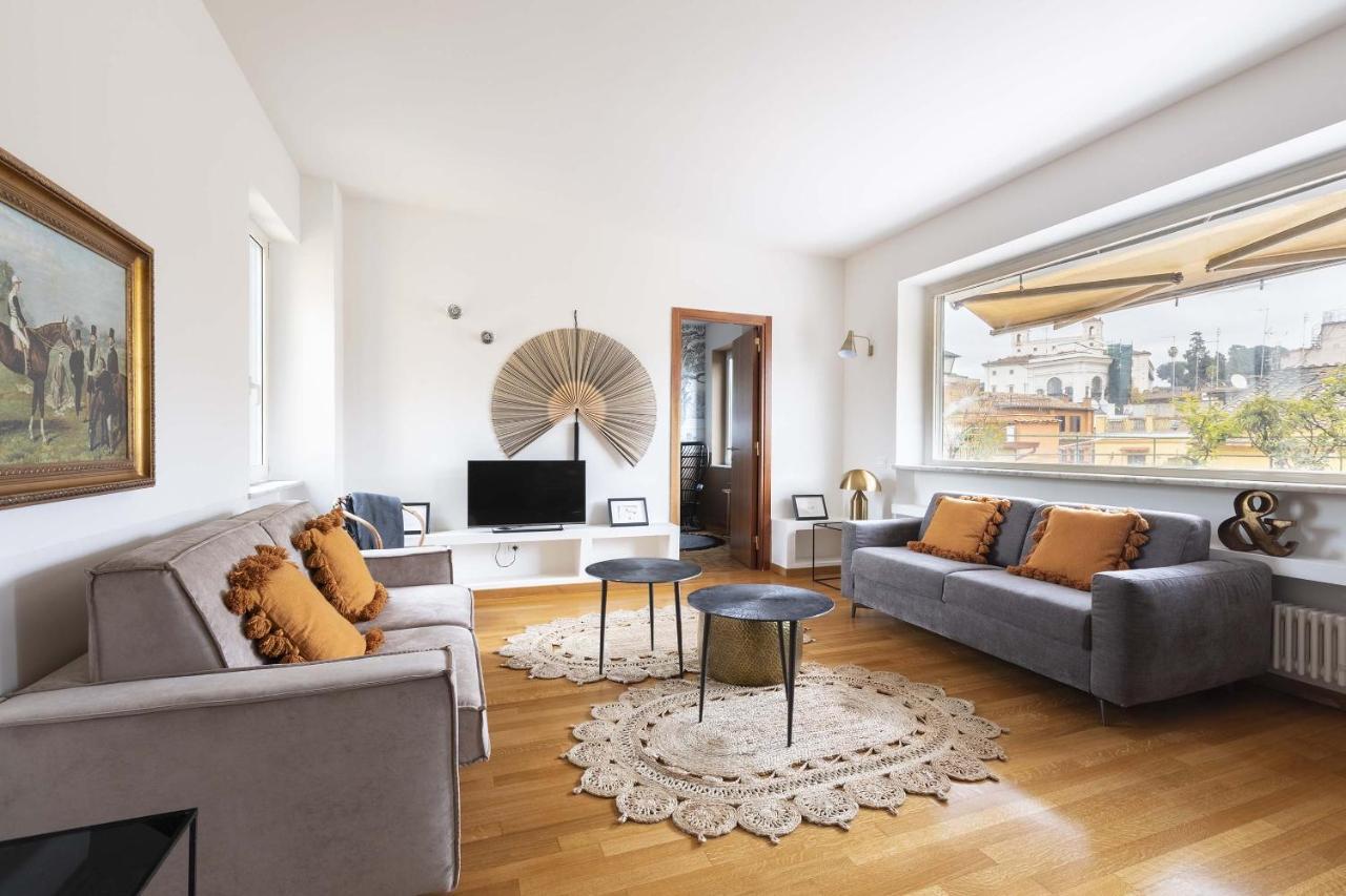Romac - Condotti Penthouse In The Spanish Steps Area *