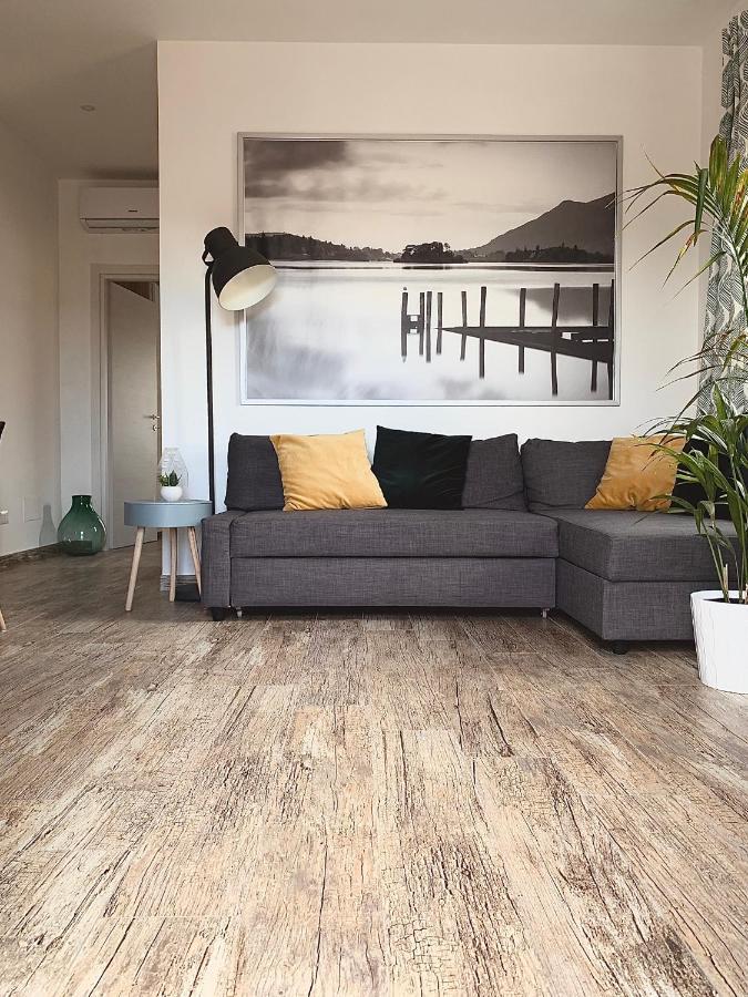 House Apartment *