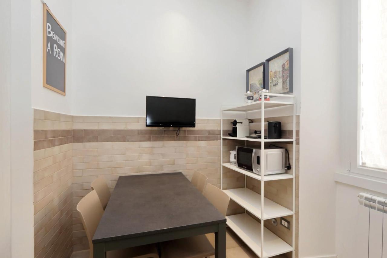 Appartement Vatican Museum Bright Up To 8 People Rome