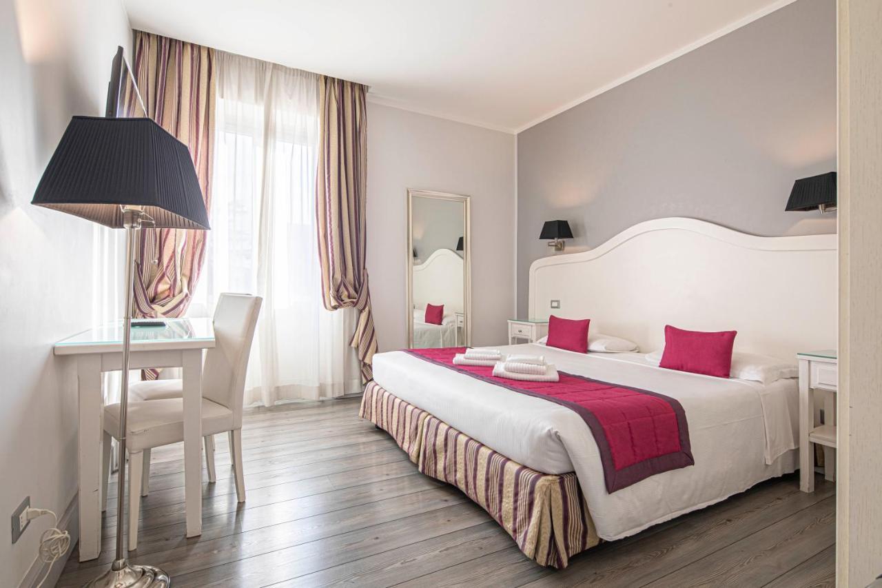 Castrense Couette-café 2*